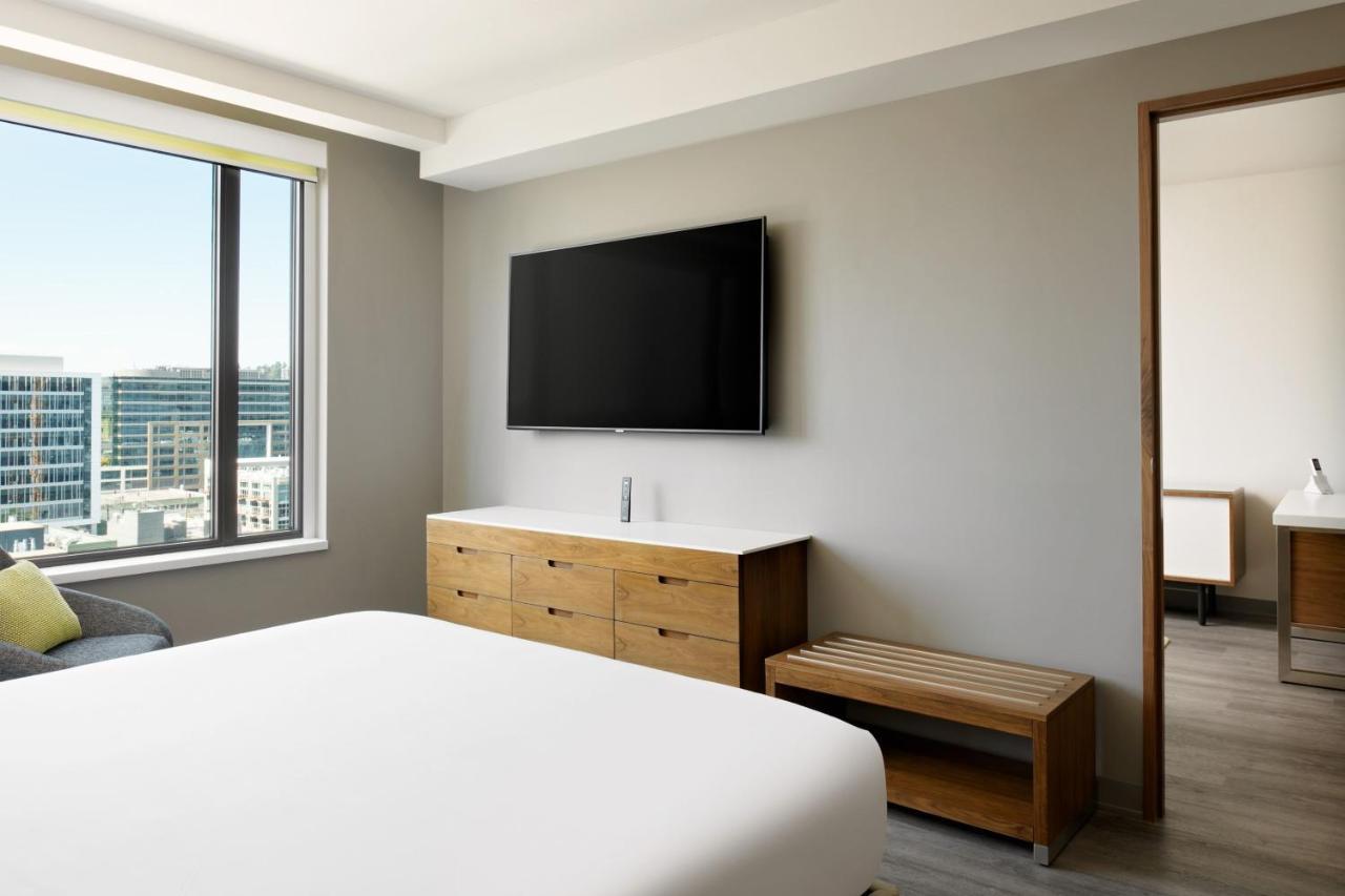 Astra Hotel, Seattle, A Tribute Portfolio Hotel By Marriott Exterior foto