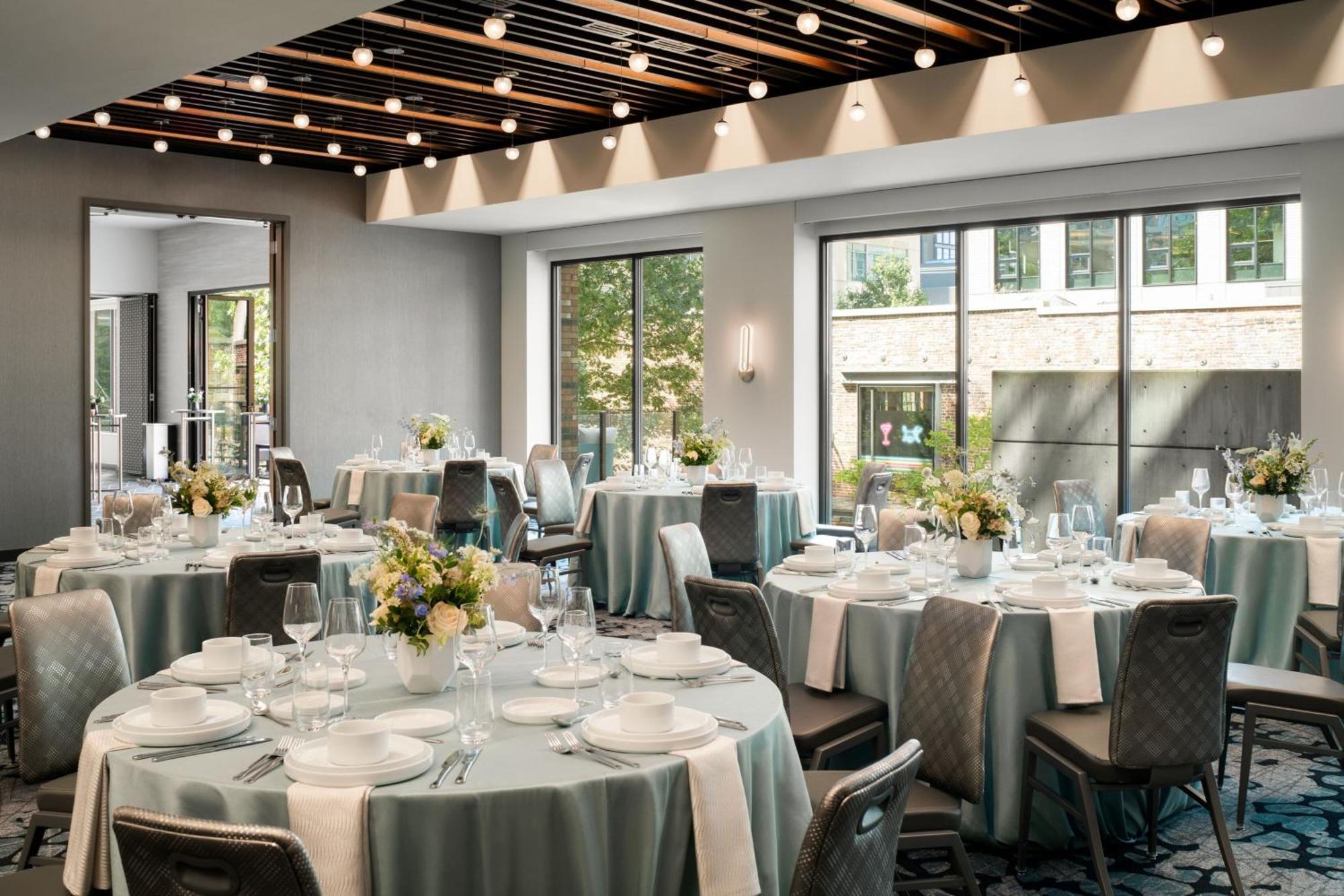 Astra Hotel, Seattle, A Tribute Portfolio Hotel By Marriott Exterior foto